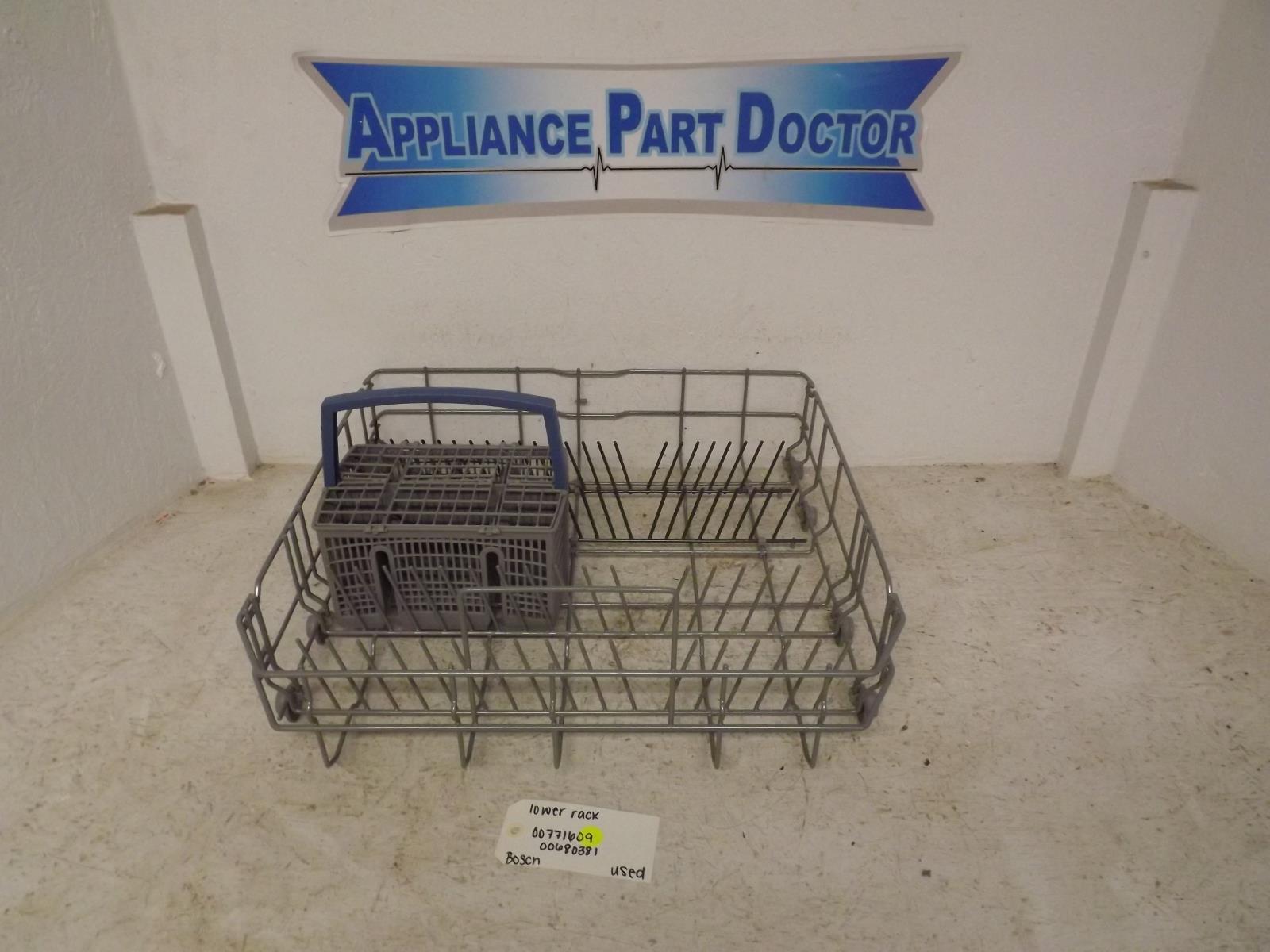 Bosch Dishwasher 00771609 00680381 Lower Rack Used Bosch Dishwasher 00771609 00680381 Lower Rack Used